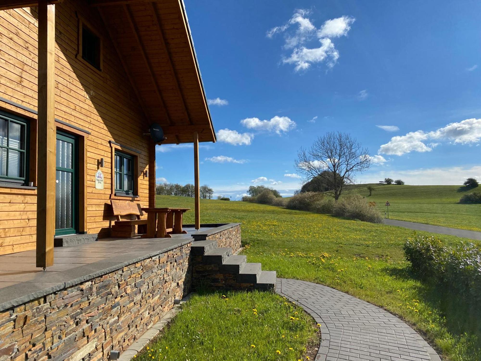 Holzhaus Onkel Fritz Mit Sauna Und Whirlwanne Esch  Экстерьер фото