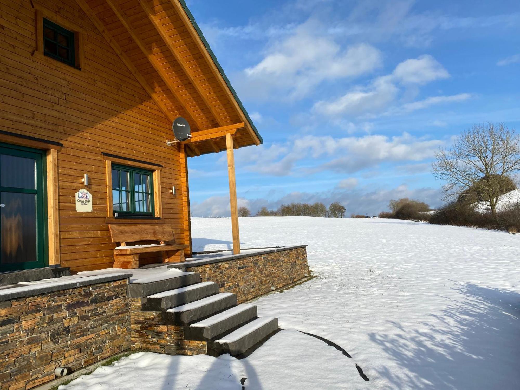 Holzhaus Onkel Fritz Mit Sauna Und Whirlwanne Esch  Экстерьер фото